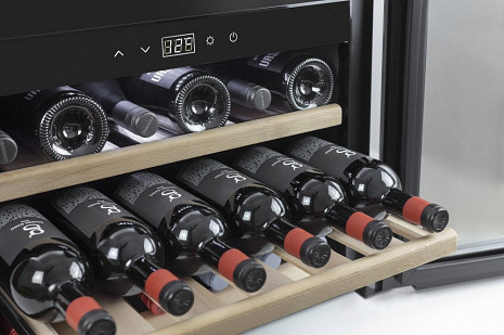 Ledusskapis WineSafe 18 EB 00627