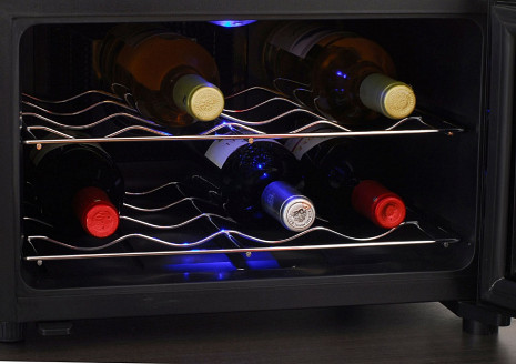 Ledusskapis WineCase 8 00608