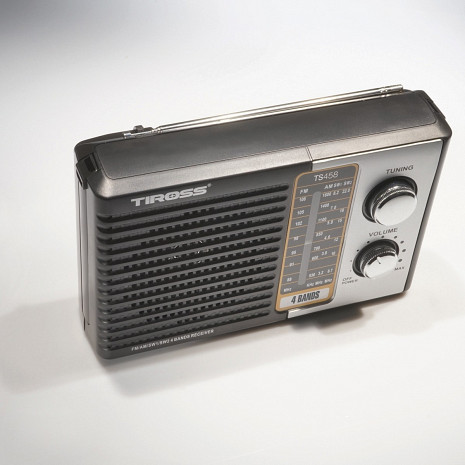 Radio  TS458