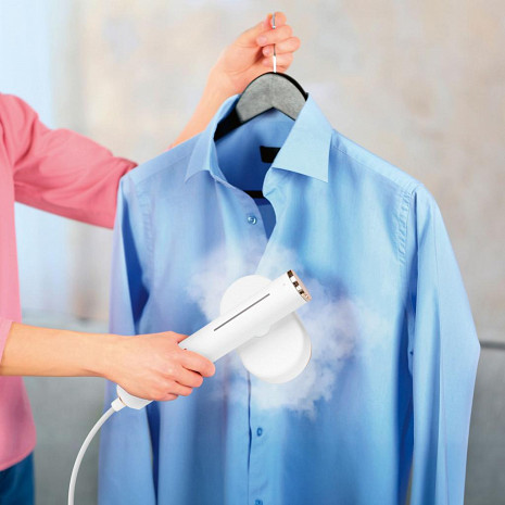 Apģērbu tvaicētājs  PC-DG3124