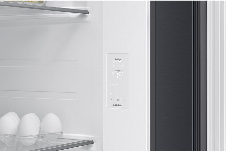 Ledusskapis  RS70F64KEFEO