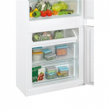 Холодильник  CBT7719FW