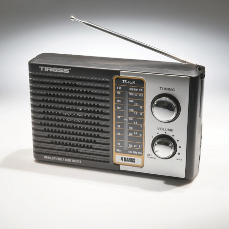 Radio  TS458