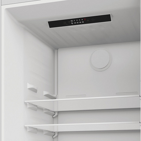 Холодильник  INK 25402 S4E