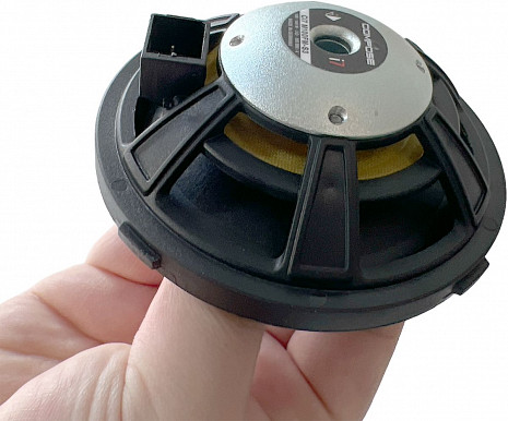 Vidējo frekvenču skaļrunis  Ci7 M100FM-S3