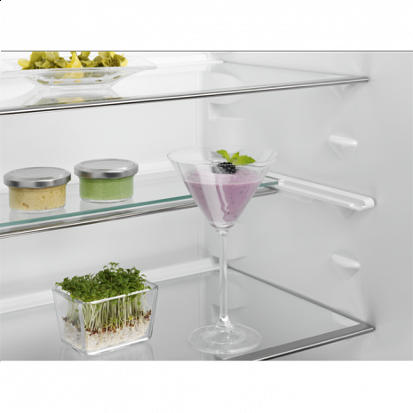 Холодильник  ENN3074EFW