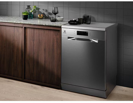 Посудомоечная машина  ESA47210SX