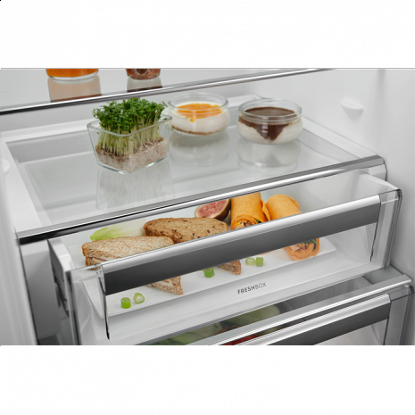 Холодильник  ENT8TE18S