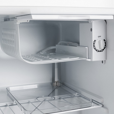 Ledusskapis  AD 8096w