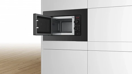 Микроволновая печь  BFL623MB4