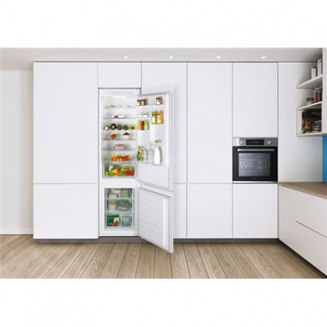 Ledusskapis  CBL3519FW