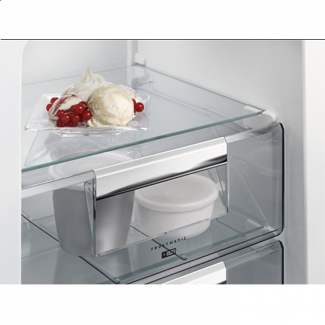 Ledusskapis  SCB618F6TS