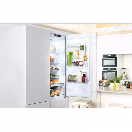 Холодильник  ENN3054EOW