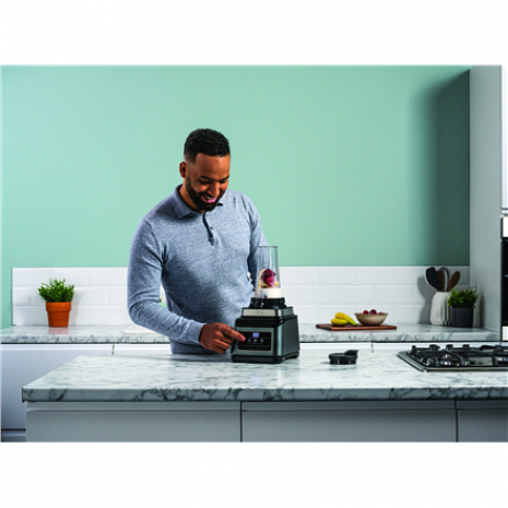 Блендер  BN750EU