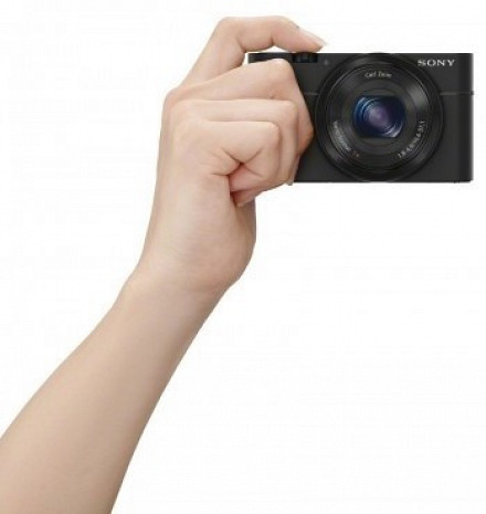 Digitālais fotoaparāts DSC-RX100 DSCRX100.CEE8
